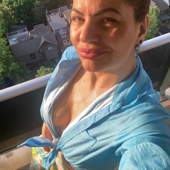 Meet your Posher, Rita - Picture 1 of 1